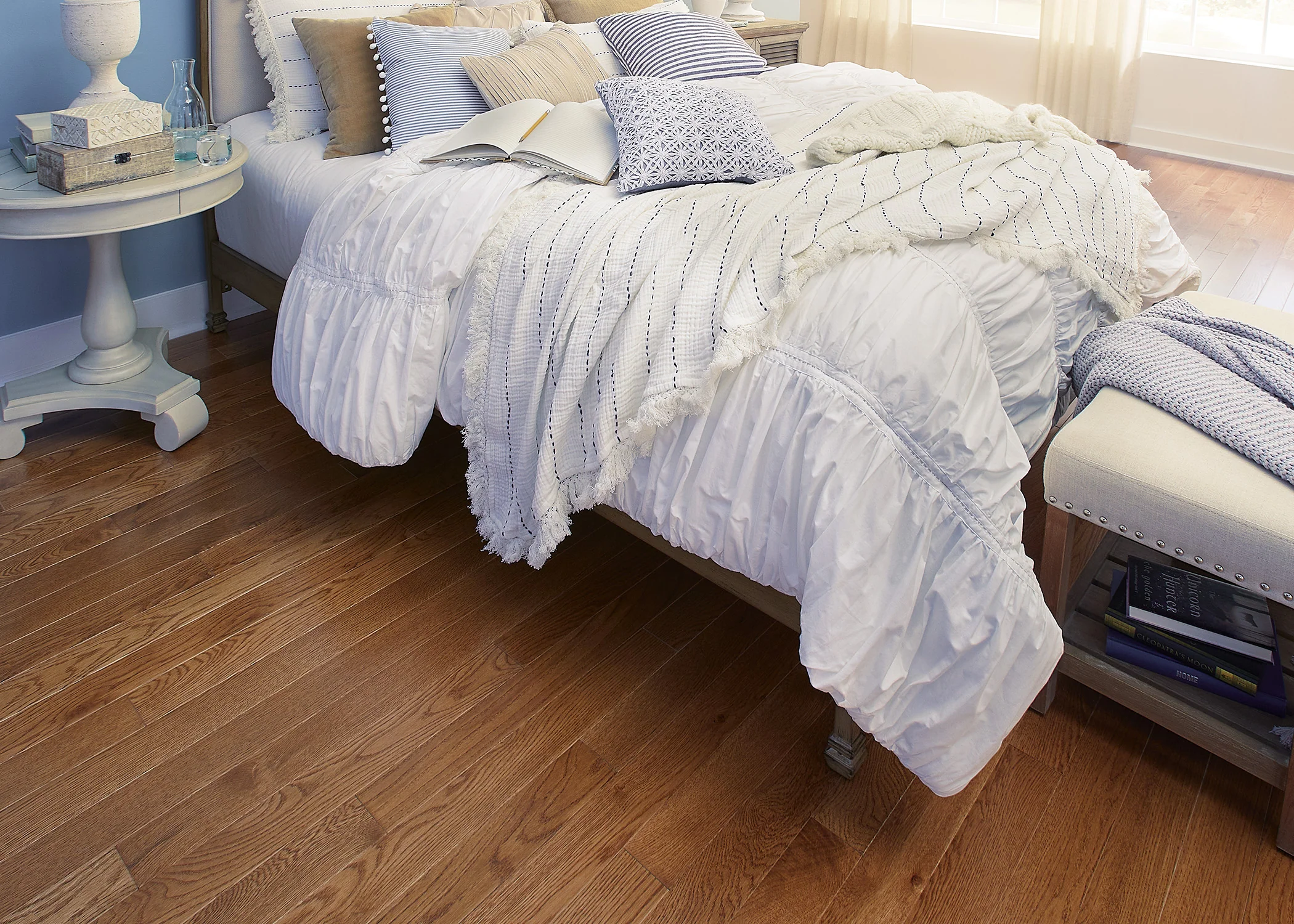 3/4 in. Warm Spice Oak Prefinished Solid Hardwood Flooring 3.25 in. Wide - Image 4