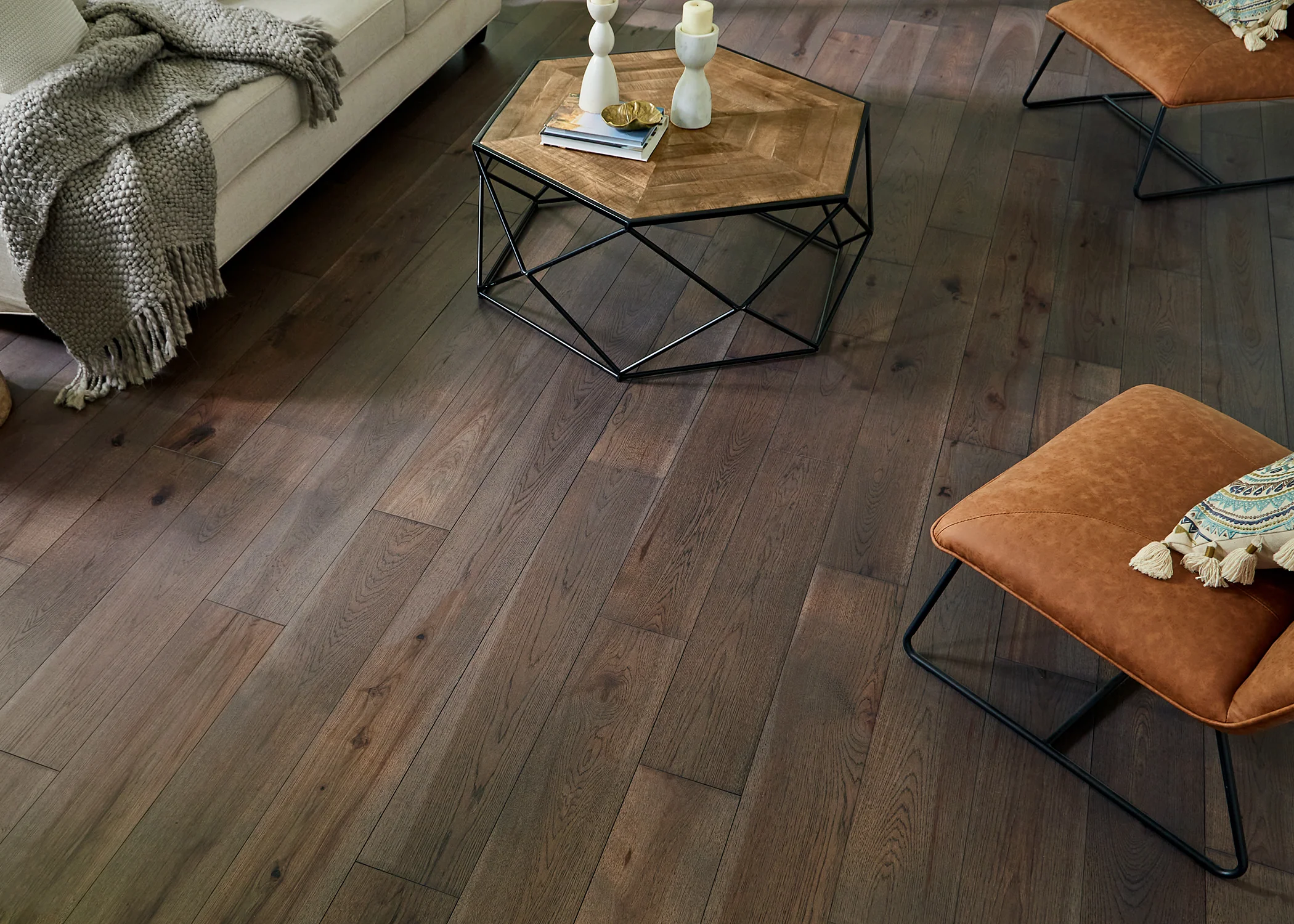 7/16 in. Bristol Tavern Hickory Distressed Engineered Hardwood Flooring 7.4 in. Wide - Image 5