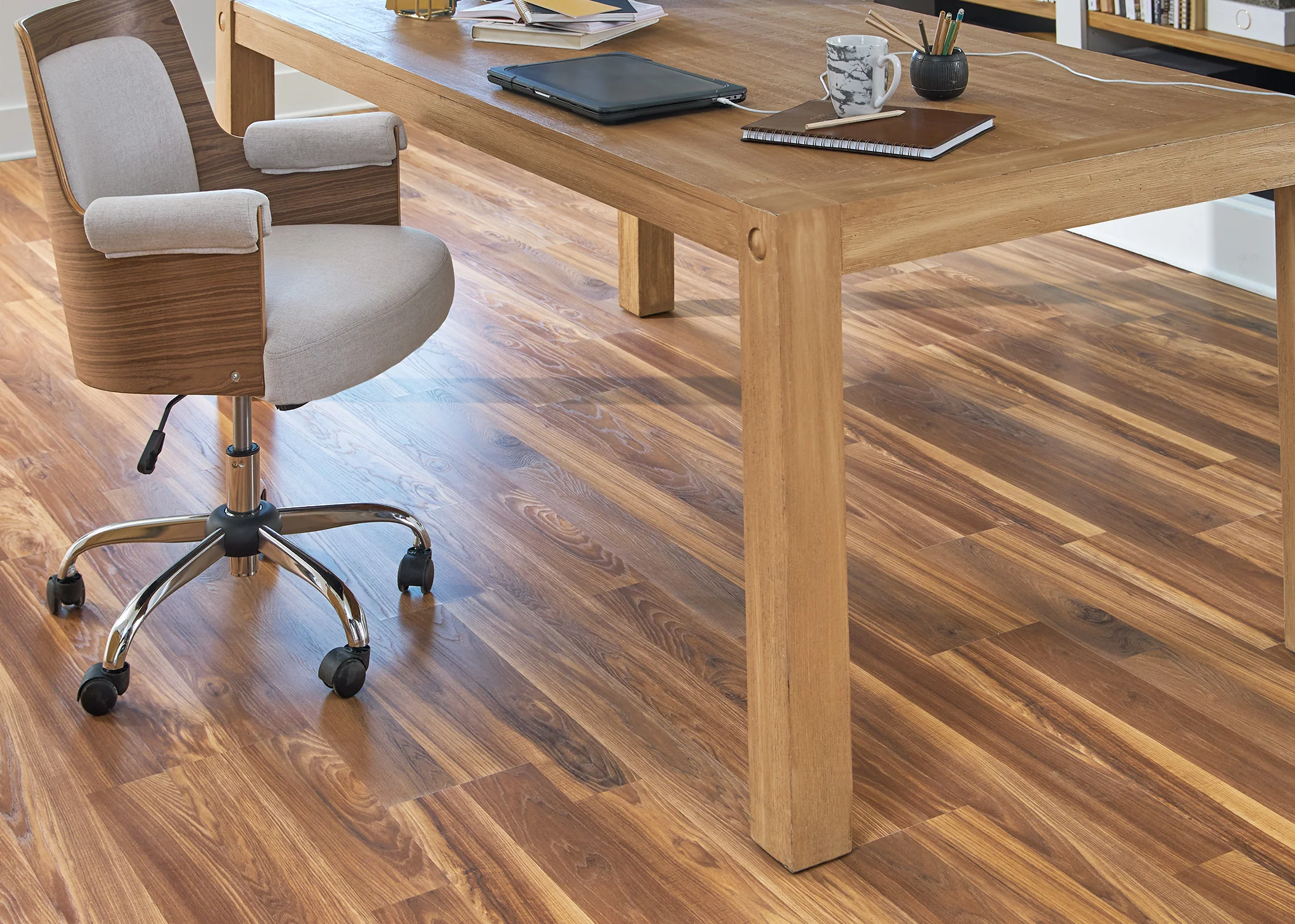 8mm Fairfield County Hickory w/ pad Laminate Flooring 8 in. Wide x 48 in. Long - Image 4